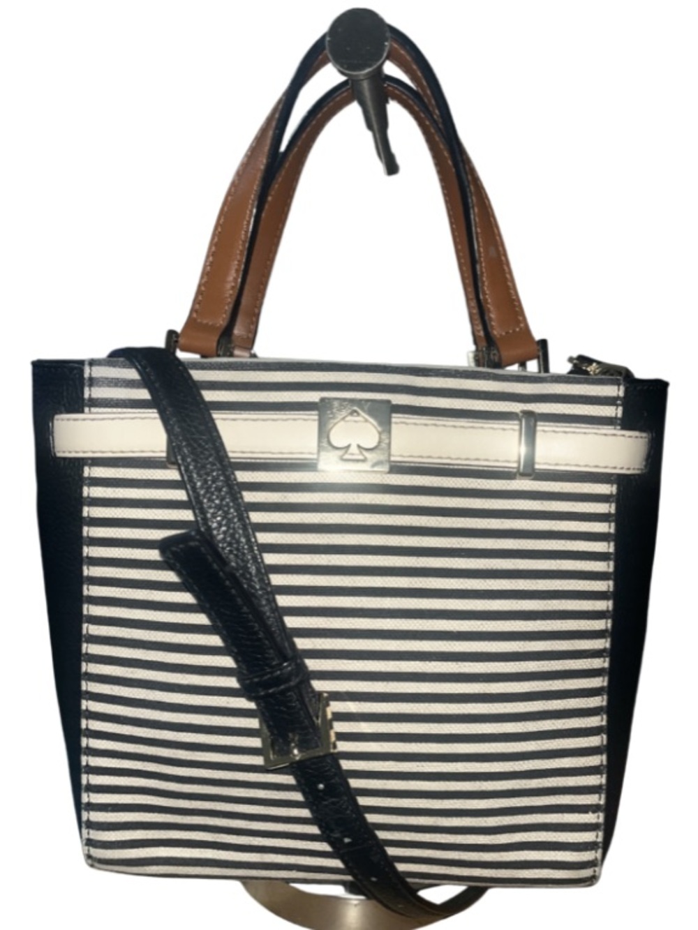 Kate Spade Houston
Street Striped Leo Satchel
Crossbody